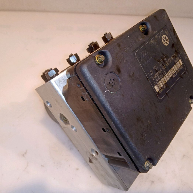 Unité hydraulique ABS occasion AUDI A3 I Phase 2 10-2000->06-2003 1.9 TDi 130ch 2