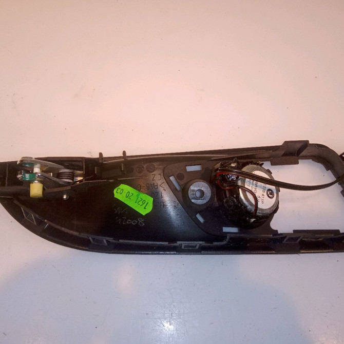 Poignee int porte avg occasion SKODA YETI 5L08372212ZZ 2