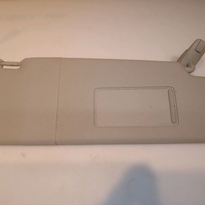 Pare-soleil droit occasion SKODA YETI 1