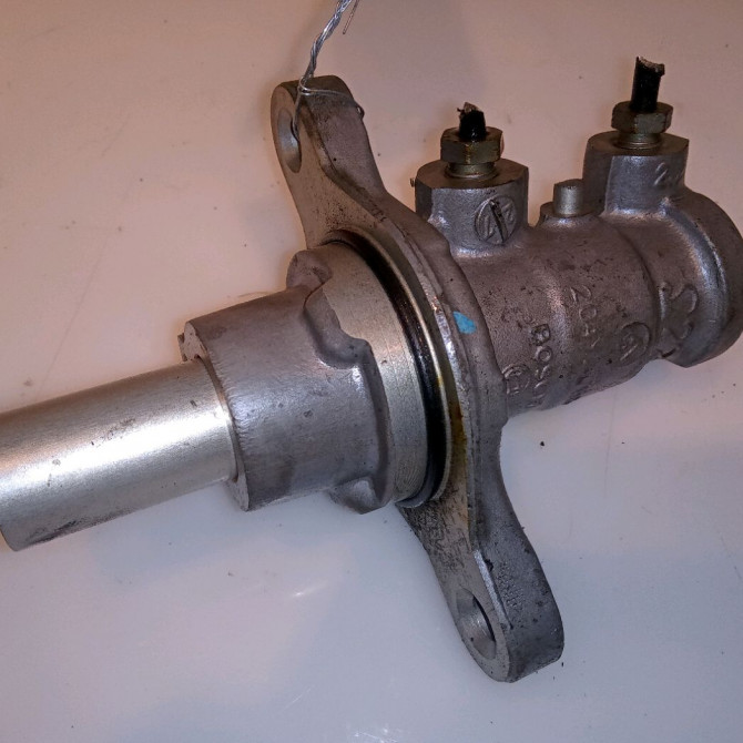 Maitre cylindre occasion FIAT GRANDE PUNTO III Phase 1 09-2005->12-2013 1.2i 65ch 77365715 2