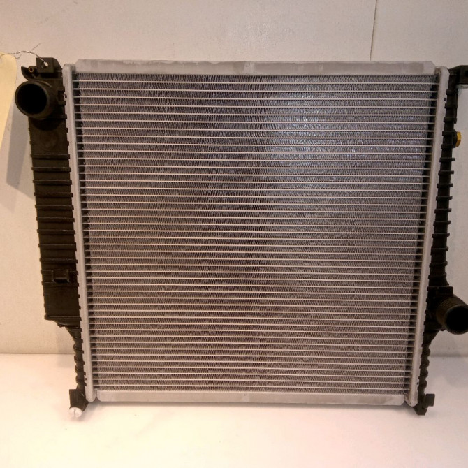Radiateur occasion B.M.W. SERIE 3 II Phase 1 06-1983->01-1991 318i 105ch 2