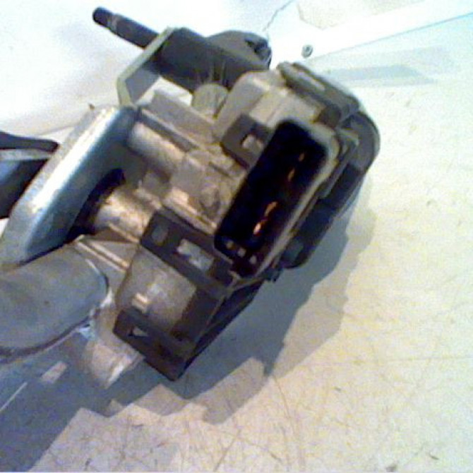 Moteur essuie-glace avant occasion RENAULT TWINGO II Phase 1 06-2007->11-2011 1.2i 16v 75ch 8200364766 2