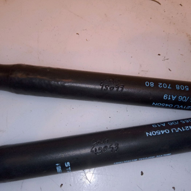 Verin droit hayon occasion PEUGEOT 407 COUPE Phase 1 10-2005->12-2011 2.7 HDI 204ch 8731L2 2