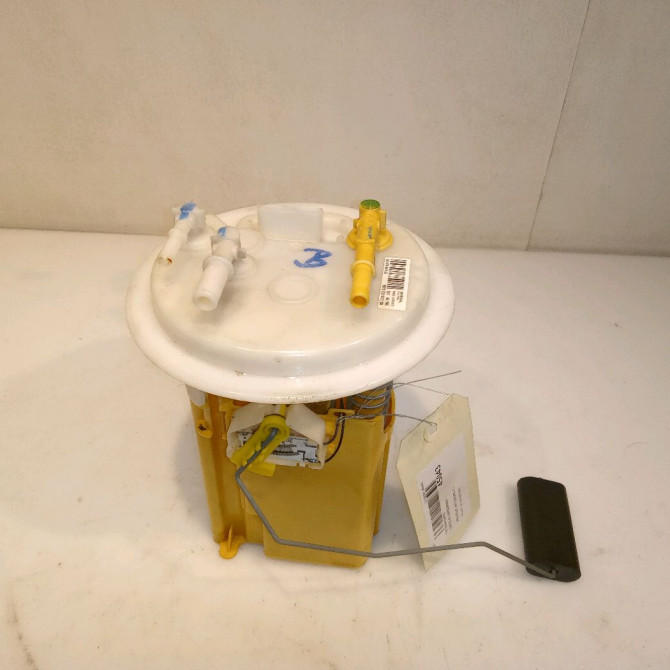 Jauge a carburant occasion PEUGEOT 407 COUPE Phase 1 10-2005->12-2011 2.7 HDI 204ch 1525SH 1