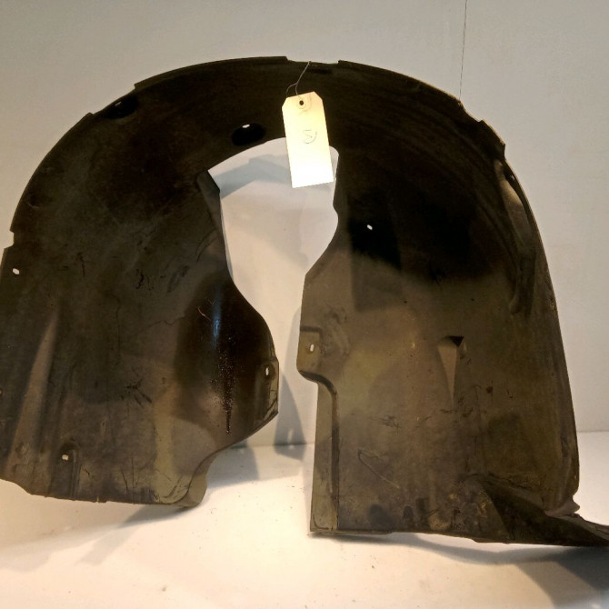 Pare-boue avant droit occasion SKODA YETI 5L0809958B 1