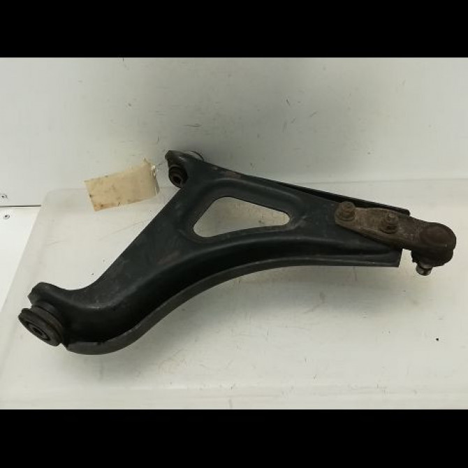 Triangle inf avg occasion RENAULT TWINGO I Phase 1 04-1993->08-1998 Air 8200737125 2