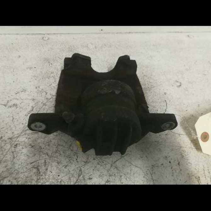 Etrier de frein avant droit occasion PEUGEOT 208 208 Phase 1 2012-03-01->2015-09-30 1.2 VTI 82ch 4400R7 2