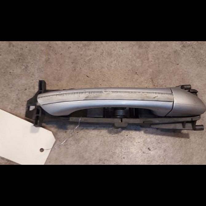 Poignee ext porte avd occasion MERCEDES CLASSE C II Phase 1 05-2000->03-2004 21176008709999 1