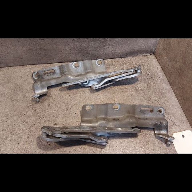 Compas d capot occasion MERCEDES CLASSE C II Phase 1 05-2000->03-2004 2038800428 1