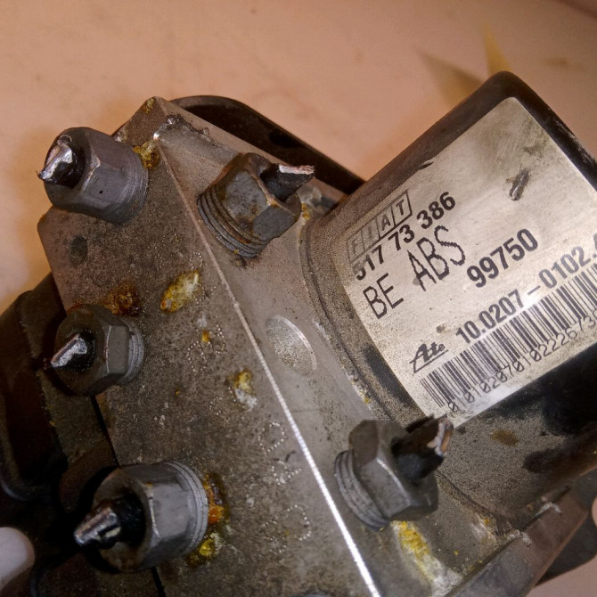 Unité hydraulique ABS occasion FIAT DOBLO I Phase 2 01-2006->12-2009 1.9 DT Multijet 105CH 71749898 4