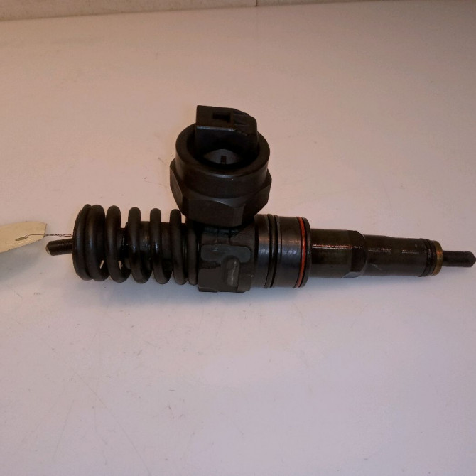 Injecteur occasion AUDI A3 I Phase 2 10-2000->06-2003 1.9 TDi 130ch 4