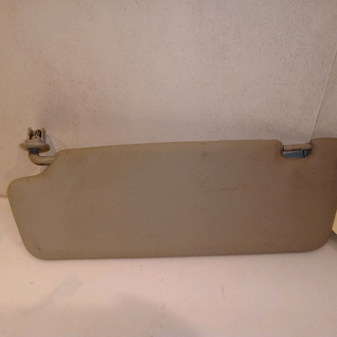 Pare-soleil droit occasion  8P0857552AE9V4 2