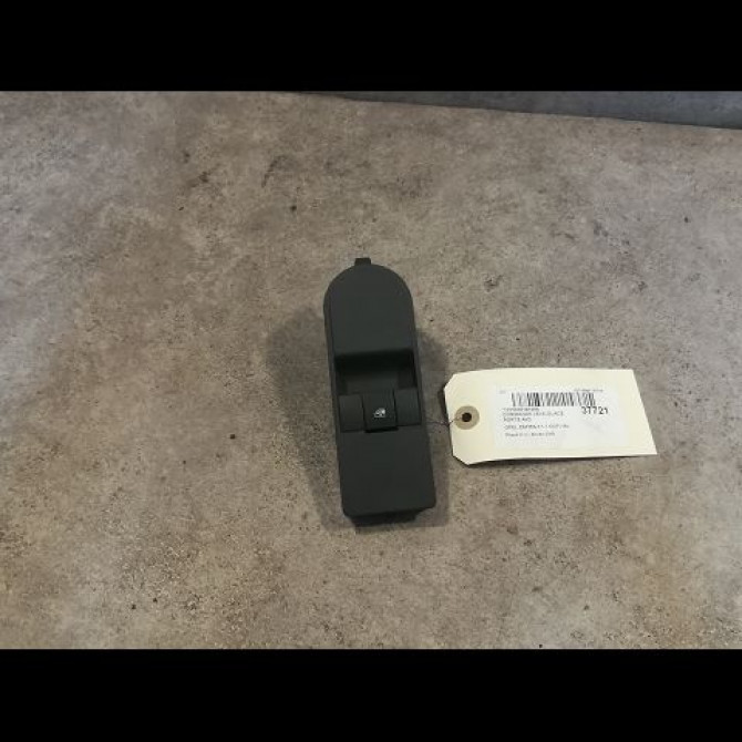Commande lève-glace porte avant droite occasion OPEL ZAFIRA II Phase 2 01-2008->12-2014 1.7 CDTI 16v 110ch 13228881 1