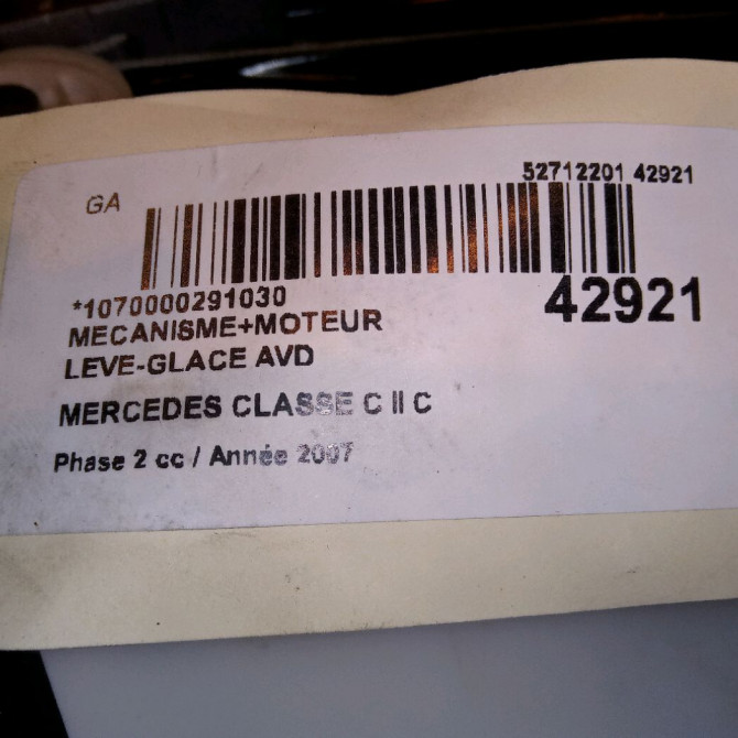 Mecanisme + moteur lève-glace avant droit occasion MERCEDES CLASSE C II Phase 2 03-2004->06-2007 C 200 CDi 2037204046 4