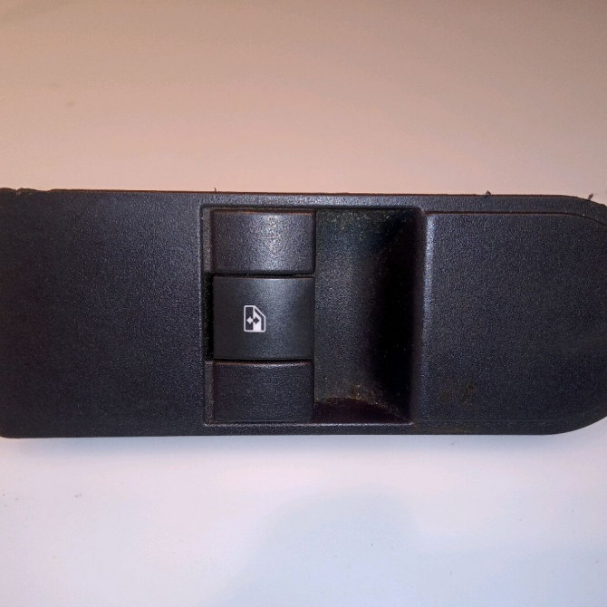 Commande lève-glace porte avant droite occasion OPEL ASTRA III ASTRA III Phase 1 2004-04-01->2006-12-31 1.9 CDTI 120ch 13228881 1