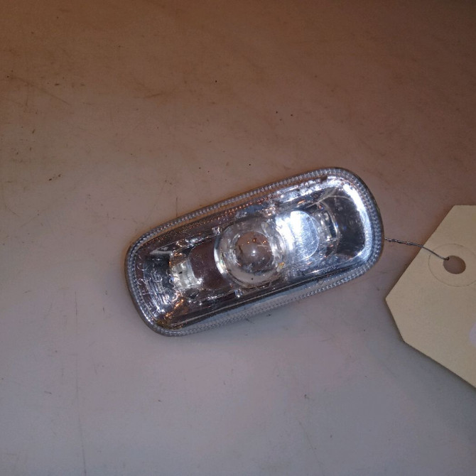 Répétiteur aile gauche occasion AUDI A6 II Phase 2 07-2001->05-2004 8E0949127 1