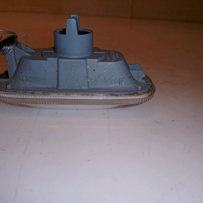 Répétiteur aile gauche occasion AUDI A6 II Phase 2 07-2001->05-2004 8E0949127 3