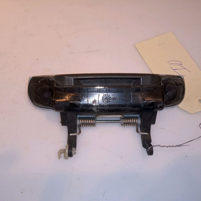 Poignee ext porte avd occasion  8E0839207 2