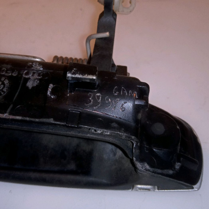 Poignee ext porte avd occasion  8E0839207 4