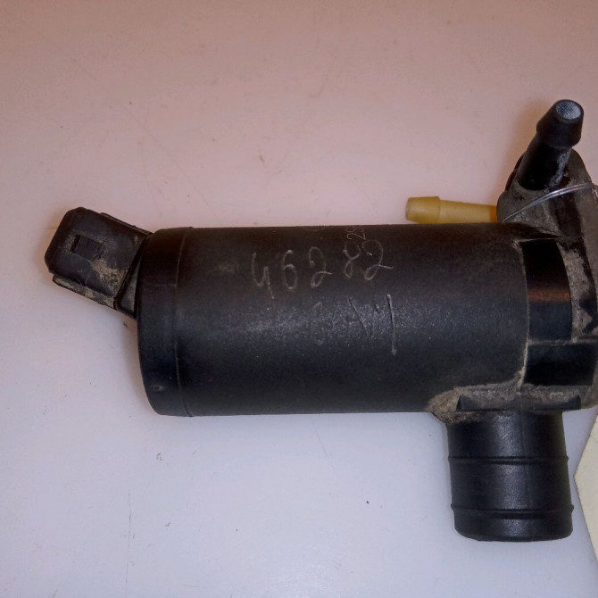 Pompe lave-glace avant occasion FORD FIESTA V Phase 2 10-2005->10-2008 1.4 TDCI 7003178 3