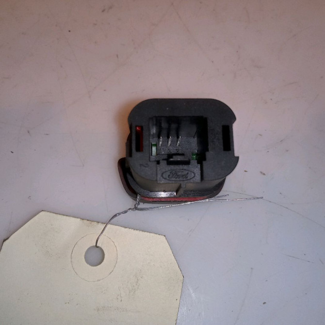 Bouton de warning occasion FORD FIESTA V Phase 2 10-2005->10-2008 1.4 TDCI 1335876 2