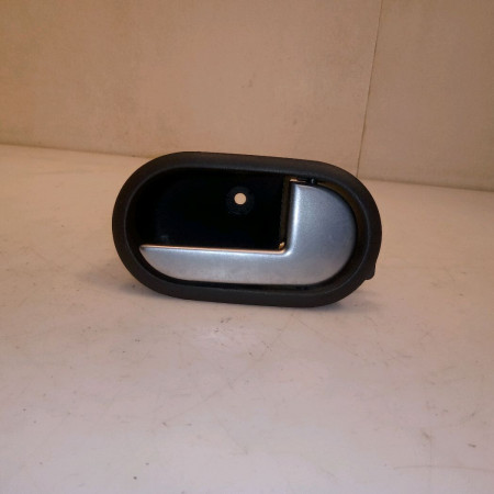 Poignee int porte avd occasion FORD FIESTA V Phase 2 10-2005->10-2008 1.4 TDCI 1329932
