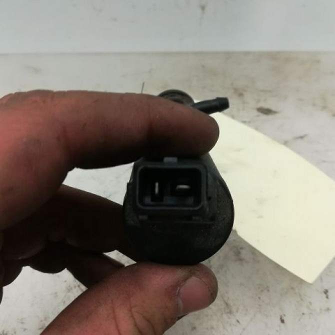 Pompe lave-glace avant occasion FORD FIESTA IV Phase 2 09-1999->09-2002 1.4i 7003178 3