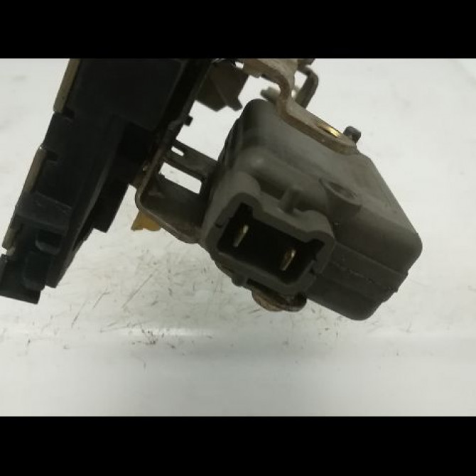 Serrure porte arg occasion RENAULT CLIO I Phase 1 06-1990->03-1994 1.9 D 7701036102 3