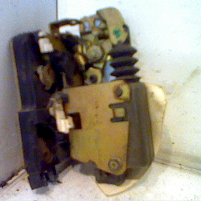 Serrure porte avd occasion RENAULT CLIO I Phase 1 06-1990->03-1994 7701036101 2