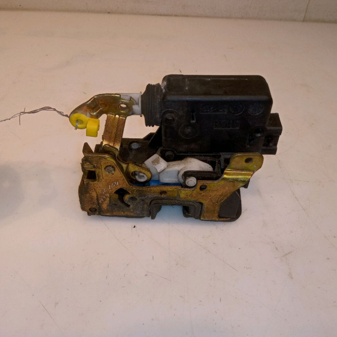 Serrure porte arg occasion RENAULT CLIO I Phase 3 03-1996->08-1998 1.9 D 65ch 7701036102 2