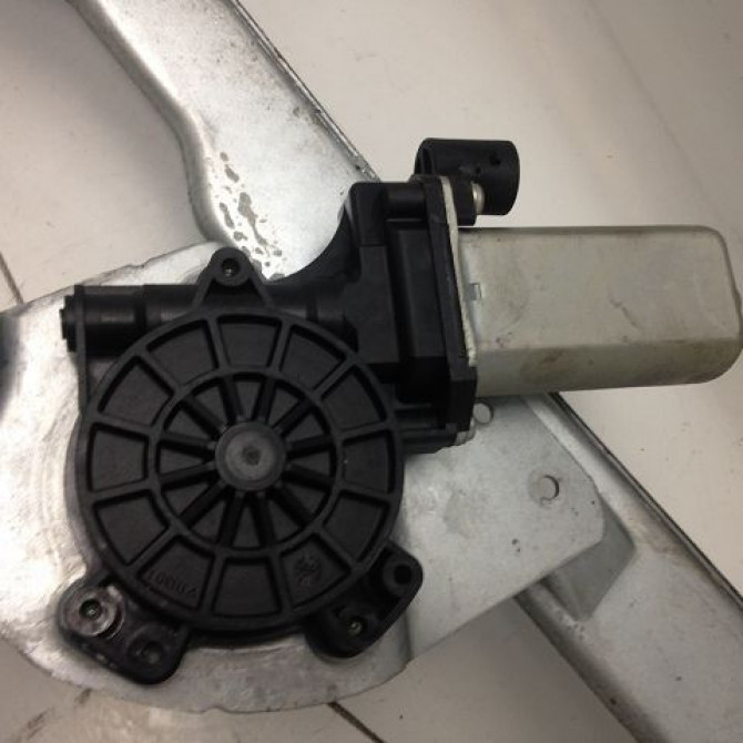 Mecanisme+moteur leve-glace avg occasion DACIA SANDERO I Phase 1 06-2008->10-2012 8200733829 2