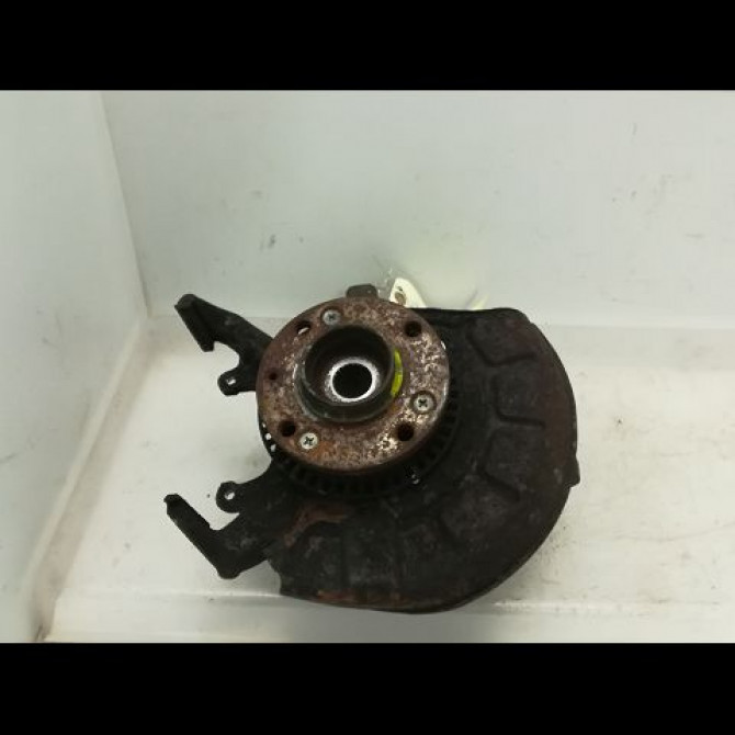 Moyeu avg occasion SEAT CORDOBA I Phase 2 09-1999->10-2002 357407613B 1