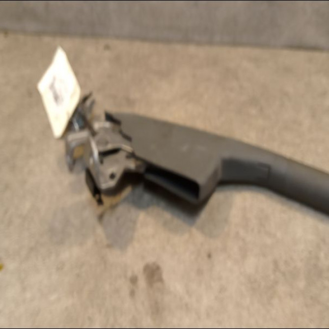 Levier frein a main occasion VOLKSWAGEN POLO IV Phase 1 01-2002->05-2005 1.2 55ch 6Q0711303AF 1