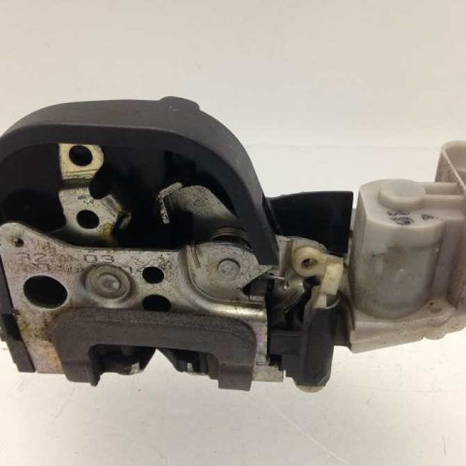 Serrure porte arg occasion ALFA ROMEO 147 Phase 1 09-2000->09-2004 46557035 2