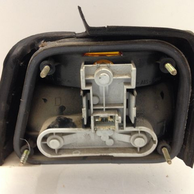 Feu arrière droit occasion ALFA ROMEO 155 phase 1 04-1992->05-1998 60568442 2