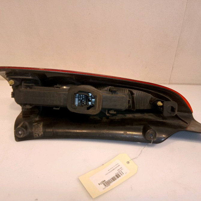 Feu arrière droit occasion RENAULT ESPACE IV Phase 1 09-2002->03-2006 2.2 DCI 8200027152 2