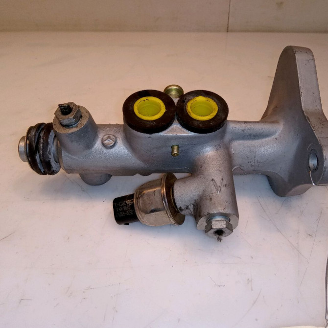 Maitre cylindre occasion MERCEDES CLASSE C II Phase 2 03-2004->06-2007 C 200 CDi 54309601 2