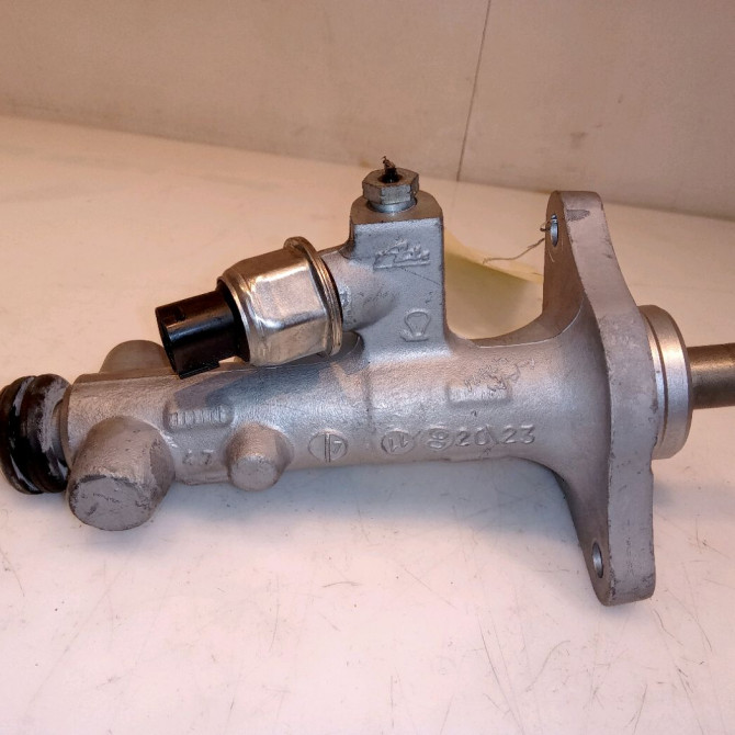 Maitre cylindre occasion MERCEDES CLASSE C II Phase 2 03-2004->06-2007 C 200 CDi 54309601 3