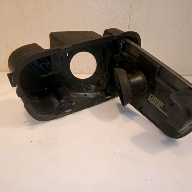 Volet de trappe carburant occasion RENAULT ESPACE IV Phase 1 09-2002->03-2006 2.2 DCI 8200100989 2