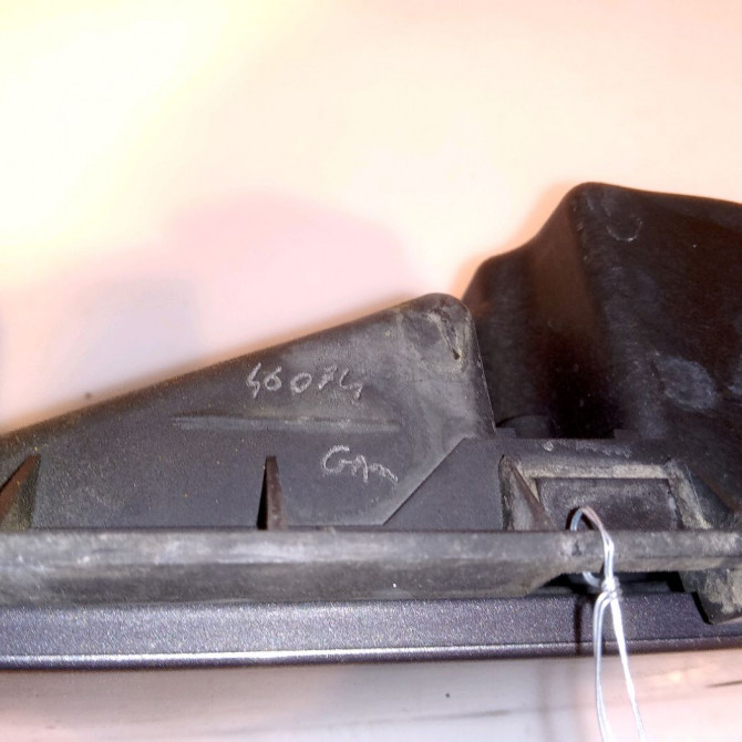 Volet de trappe carburant occasion RENAULT ESPACE IV Phase 1 09-2002->03-2006 2.2 DCI 8200100989 4