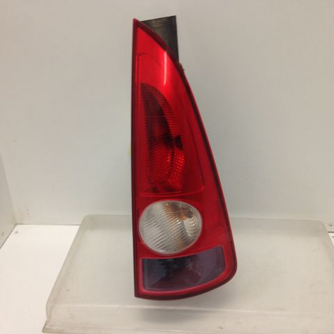 Feu arrière droit occasion RENAULT ESPACE IV Phase 1 09-2002->03-2006 2.2 DCI 8200027152 1