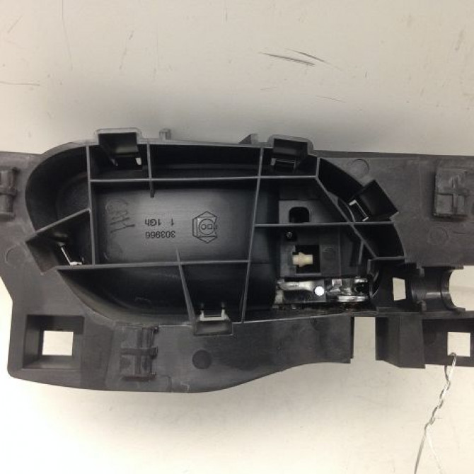 Poignee int porte avg occasion CITROEN C4 PICASSO I Phase 1 01-2007->10-2013 1.6 e-HDI 8v 110ch 9143L9 2