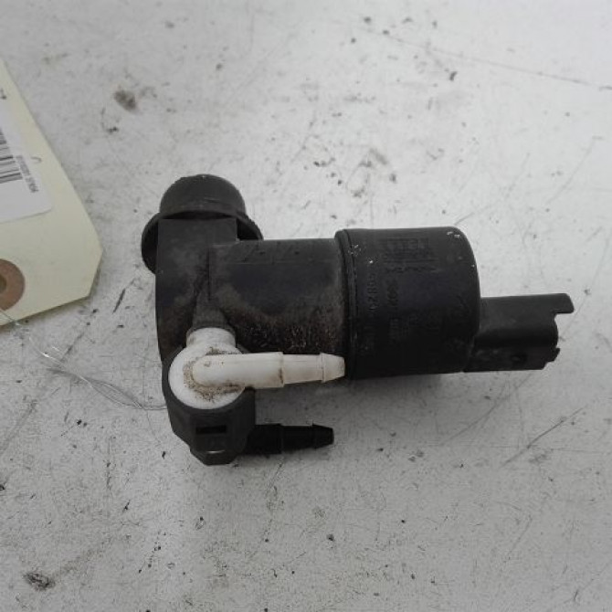 Pompe lave-glace avant occasion RENAULT 19 Phase 2 04-1992->04-1997 1.9 D 8201626365 2