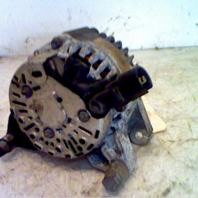 Alternateur occasion FORD FIESTA V Phase 2 10-2005->10-2008 1.4 TDCI 1545138 2