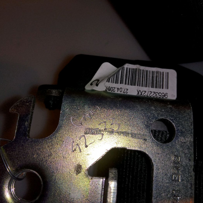 Ceinture arrière droite occasion PEUGEOT 207 CC Phase 1 03-2007->... 1.6 HDI 112ch 8975XN 3