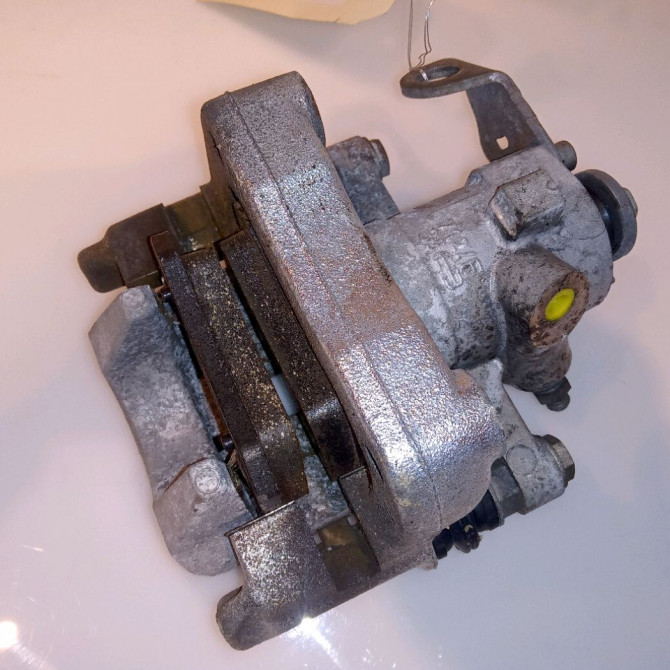 Etrier de frein arrière droit occasion PEUGEOT 2008 Phase 1 01-2013->... 1.2i PURETECH 110ch 4400W6 2