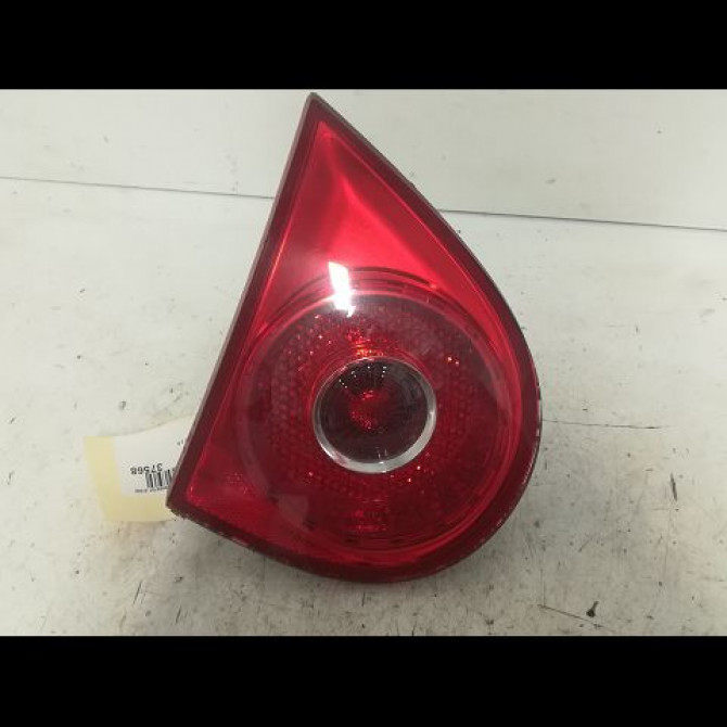 Feu arrière interieur gauche occasion VOLKSWAGEN GOLF V Phase 1 11-2003->10-2008 1.9 TDI 90ch 1K6945093K 1