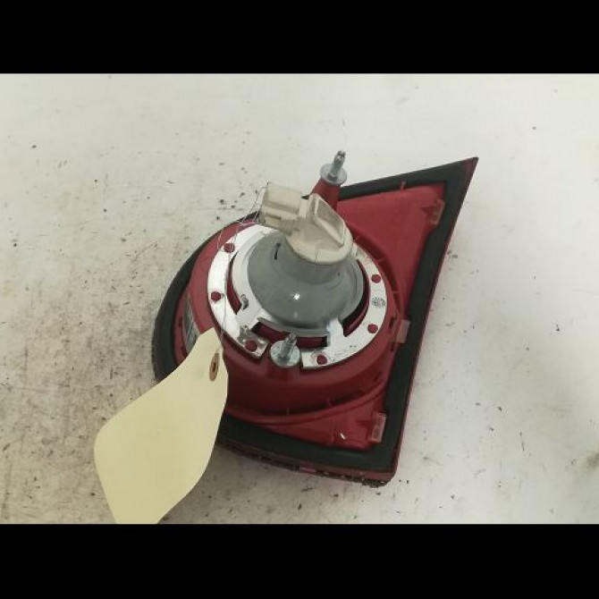 Feu arrière interieur gauche occasion VOLKSWAGEN GOLF V Phase 1 11-2003->10-2008 1.9 TDI 90ch 1K6945093K 2