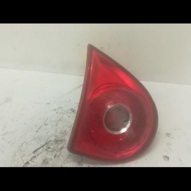 Feu arrière interieur gauche occasion VOLKSWAGEN GOLF V Phase 1 11-2003->10-2008 1.9 TDI 105ch 1K6945093K 1