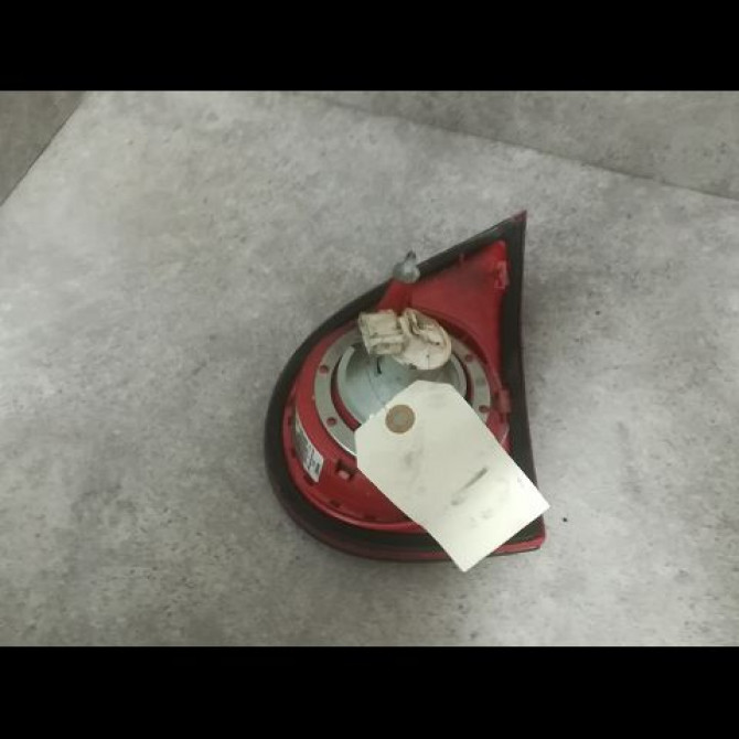 Feu arrière interieur gauche occasion VOLKSWAGEN GOLF V Phase 1 11-2003->10-2008 2.0 TDI 140ch 1K6945093K 2